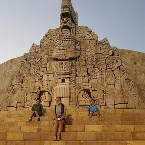 Meet your Posher, Claudia